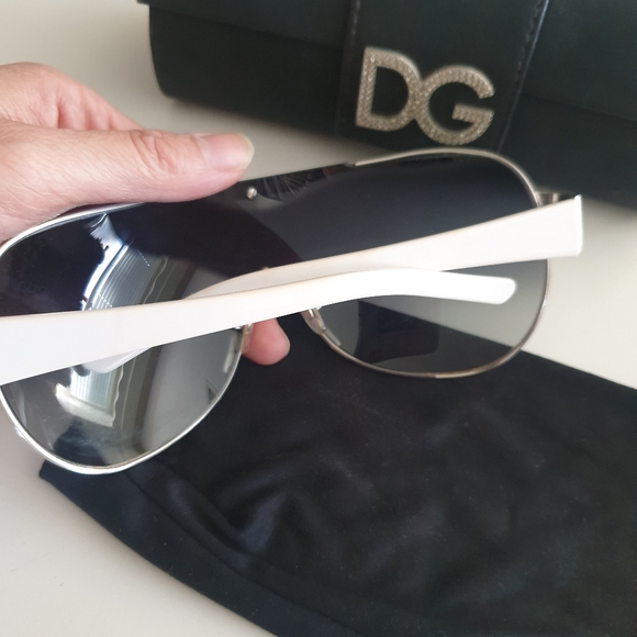 D&G Sunglasses with Gemstones come with Case - Picture 4 of 6